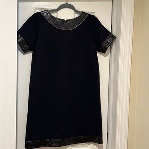 Gorgeous mini navy dress